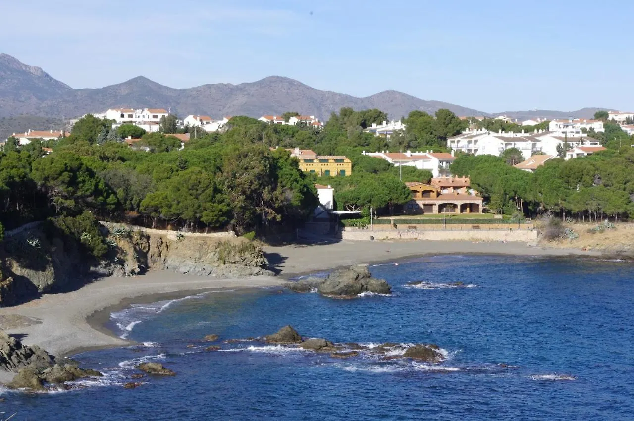 Apartaments Falco Llançà